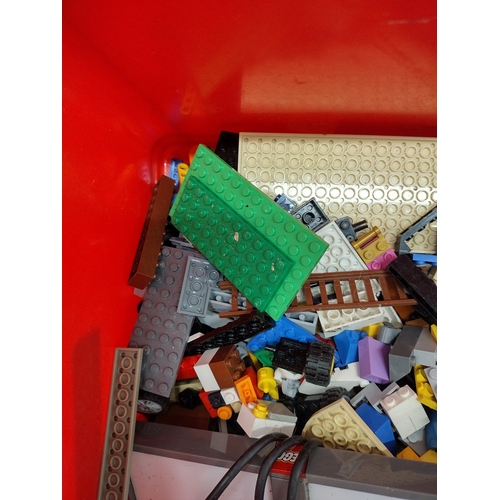 299 - Box of Loose Lego Approximately 3kg to Include Controller Units and Rail Track