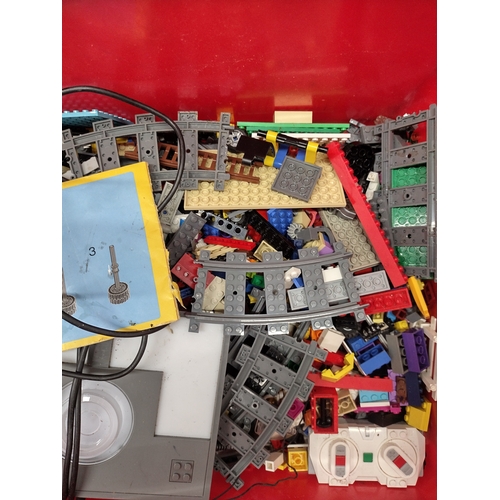 299 - Box of Loose Lego Approximately 3kg to Include Controller Units and Rail Track