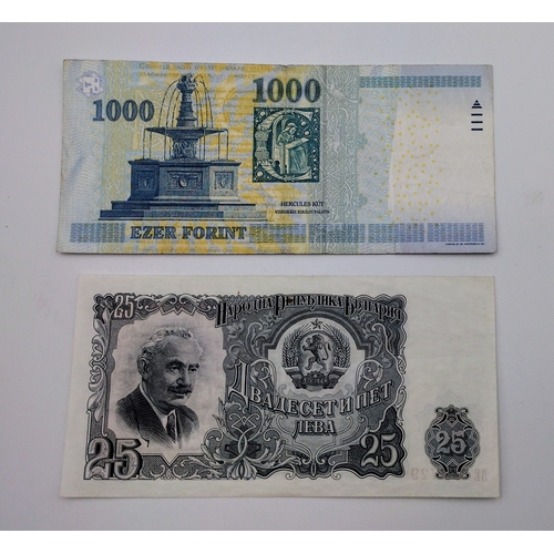 29 - Set of 2 Banknotes: Hungarian 1,000 Forint (2011) and Bulgarian 25 Leva (1951), Circulated Condition