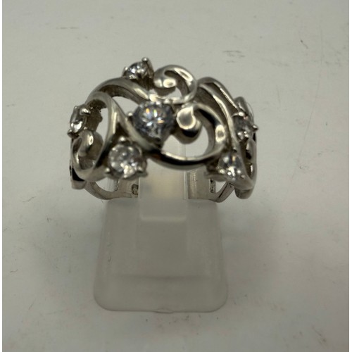 9 - 925 Sterling Silver Ring. Size P Approx 5.4g