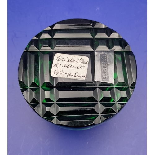 227 - Cristal d'Albret Emerald Green Faceted Glass Sulphide Paperweight Featuring John F. Kennedy and Jacq... 