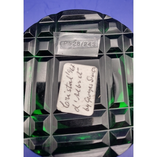 227 - Cristal d'Albret Emerald Green Faceted Glass Sulphide Paperweight Featuring John F. Kennedy and Jacq... 