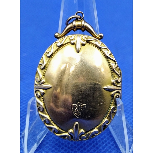 24 - Large Decorative Victorian Locket C. 1890 9ct Gold Back & Front Set With 3 Almandine Garnets and See... 