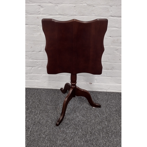 80 - Vintage Bombay Company Mahogany Serpentine-Edged Tilt-Top Occasional Table