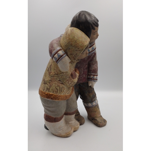 299 - Vintage Lladró Gres Porcelain Figurine Couple from the Arctic by José Puche, Model 1406