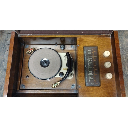 HMV Radiogram Model 1618A, 3-Speed Auto-Radiogram, circa 1952 Power Tested
