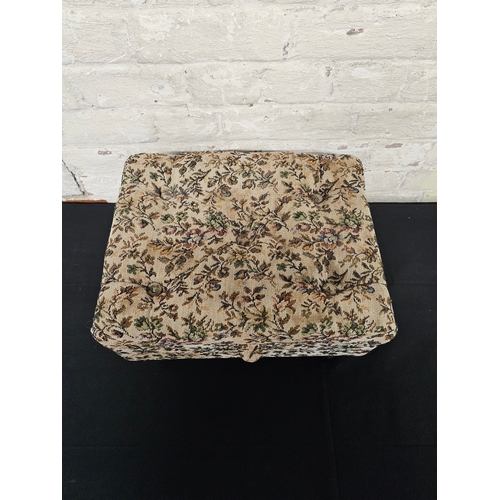 39 - Sewing Box/Foot Stool Storage Vintage Small Wooden Detachable Legs Beige/Floral
