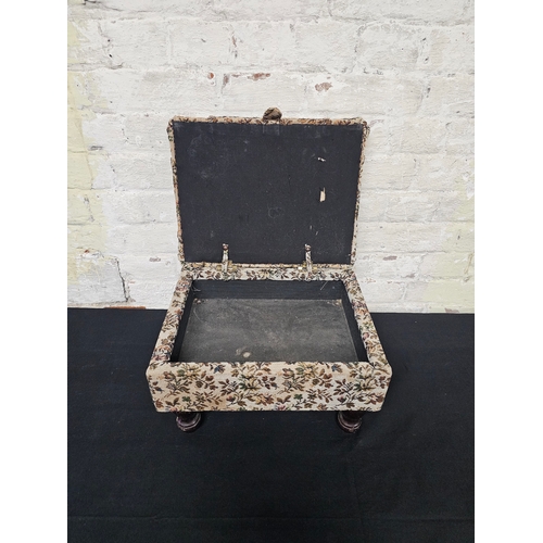 39 - Sewing Box/Foot Stool Storage Vintage Small Wooden Detachable Legs Beige/Floral
