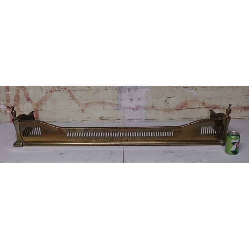 51 - Antique Brass Serpentine Fire Fender with Slotted Gallery and Turned Finials, Circa 1880–1900, Appro... 