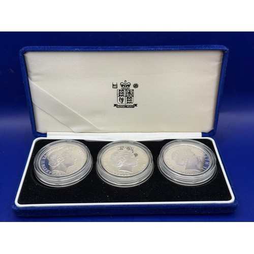 16 - Royal Mint Sterling Silver 2006 80th Birthday of HM Queen Elizabeth II Silver Proof £5 Coin Set from... 