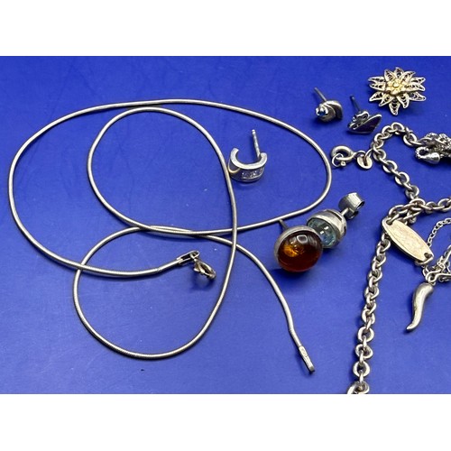 19 - Mixed Selection Of 925 Sterling Silver and White Metal Items approx 25.4g