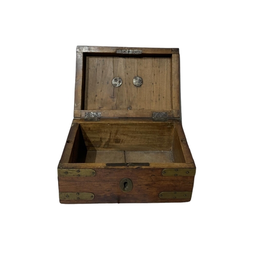 165 - AN 18TH CENTURY ENGLISH MAHOGANY BRASSBOUND COACH STRONGBOX. 
(h 10.4cm x w 21.6cm x d 14.7cm)