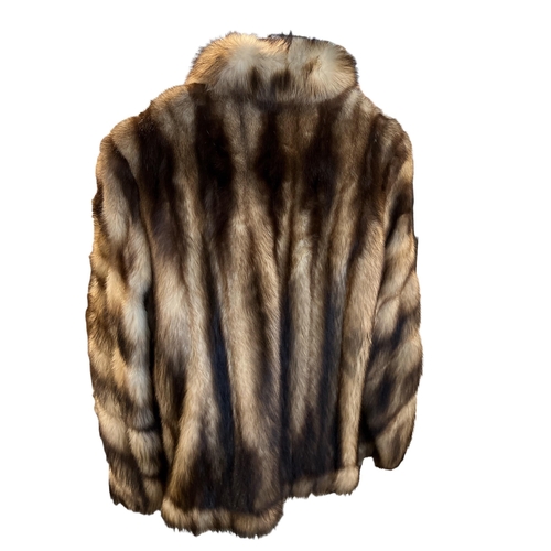 101A - MAXWELL CROFT, LONDON, A LADIES’ FUR JACKET.
(size M)