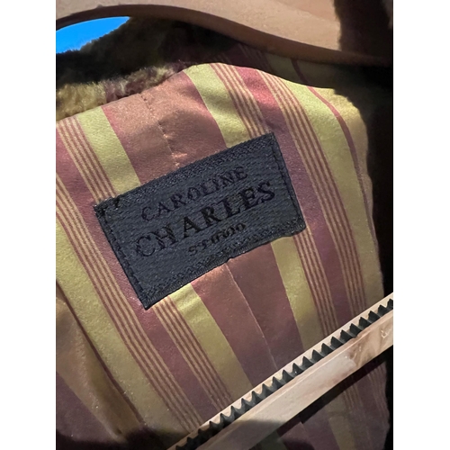 125A - CAROLINE CHARLES, A SOFT SUIT JACKET.
(size M)