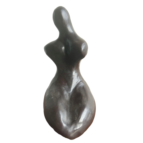 286 - MANNER OF HENRY MOORE, A 20TH CENTURY BRONZED POTTERY SCULPTURE, NUDE FEMALE.
(h 29cm x w 12cm x d 9... 