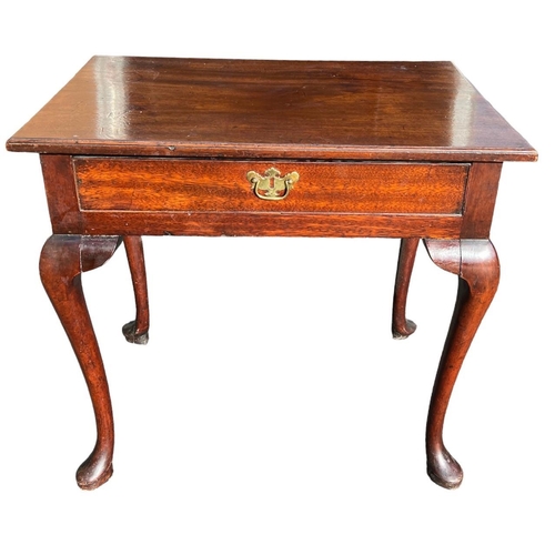 245 - AN 18TH CENTURY SOLID MAHOGANY LOWBOY
With single drawer, raised on four cabriole legs.
(h 67.5cm x ... 