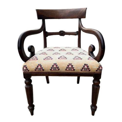 214 - MANNER OF GILLOWS, A SET OF FOUR 19TH CENTURY ROSEWOOD DINING CHAIRS
With upholstered seats and back... 