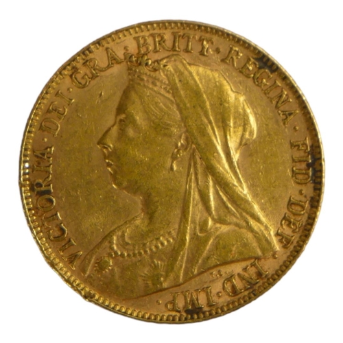 16 - A VICTORIAN 22CT GOLD SOVEREIGN COIN, DATED 1899 
With Queen Victorian widow bust and George and Dra... 