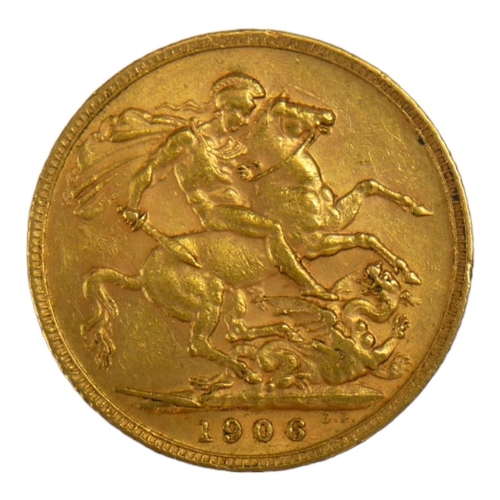 27 - AN EDWARDIAN 22CT GOLD SOVEREIGN COIN, DATED 1906 
With King Edward VII bust and George and Dragon t... 