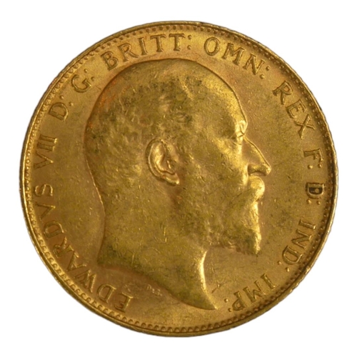 39 - AN EDWARDIAN 22CT GOLD SOVEREIGN COIN, DATED 1910 
With King Edward VII bust and George and Dragon t... 