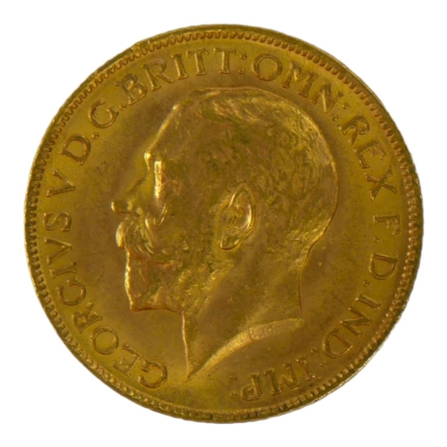 44 - AN EARLY 20TH CENTURY 22CT GOLD SOVEREIGN COIN, DATED 1911
With King George V bust and George and Dr... 