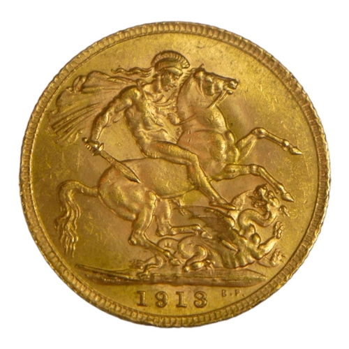 56 - AN EARLY 20TH CENTURY 22CT GOLD SOVEREIGN COIN, DATED 1913 
With King George V bust and George and D... 