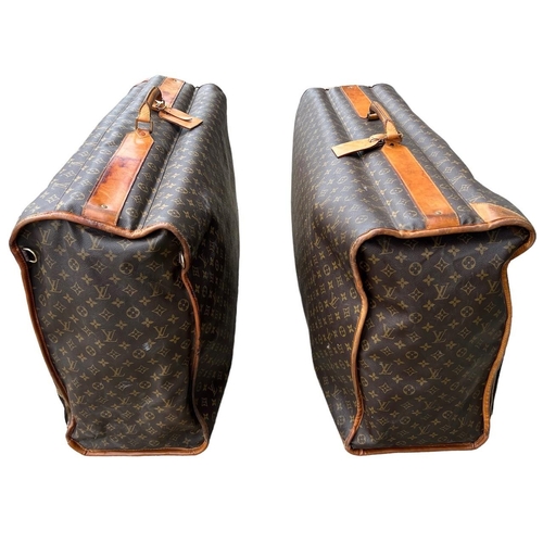 170 - LOUIS VUITTON, A SET OF TWO LARGE CLASSIC LEATHER MONOGRAM SUITCASES
Made America, 1995, number: SD0... 