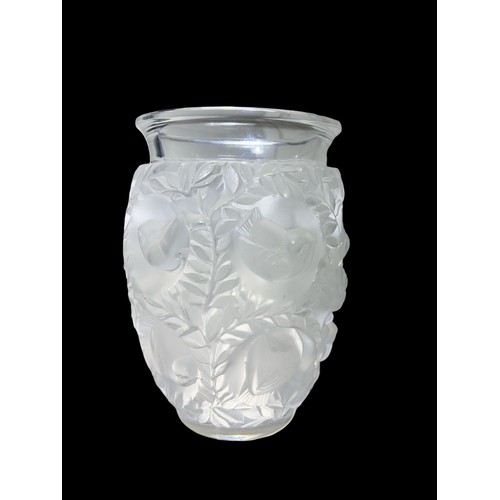 198 - RENÉ LALIQUE, FRENCH, 1860 - 1945, A CLEAR AND FROSTED GLASS VASE
'Bagatelle' No.12-219, designed 19... 