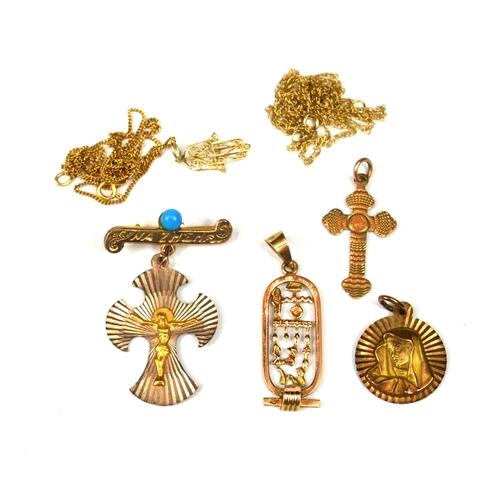 47 - A 14CT GOLD PENDANT DEPICTING MADONNA, TOGETHER WITH A COLLECTION OF 9CT GOLD PENDANTS AND CHAINS.
(... 