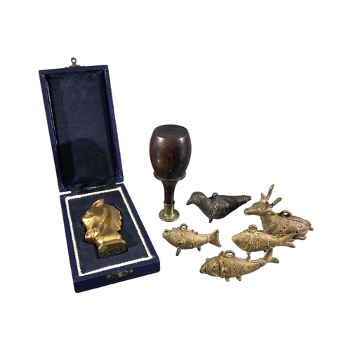 102 - A VICTORIAN WOODEN WAX SEAL, TOGETHER WITH A VINTAGE CASED GILT WAX SEAL AND 5 DHOKRA METAL ANIMALS.