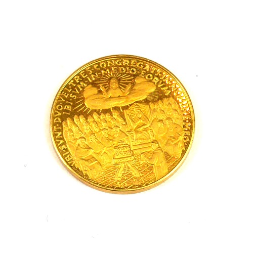 10A - AN ITALIAN 21.6CT GOLD VATICAN ECUMENICAL COUNCIL II COIN.
(90% gold, 7.1g)