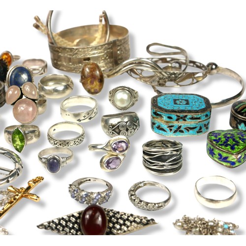 31A - A LARGE COLLECTION OF VINTAGE AND CONTEMPORARY SILVER JEWELLERY
To include four silver and enamel pi... 