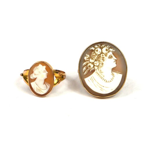 32A - A LARGE VICTORIAN YELLOW METAL CARVED SHELL CAMEO RING TESTS FOR 9CT GOLD TOGETHER WITH ANOTHER 9CT ... 