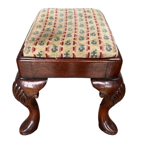 130 - AN 18TH CENTURY GEORGE III DESIGN MINIATURE APPRENTICE PIECE MAHOGANY STOOL
With drop in seat raised... 