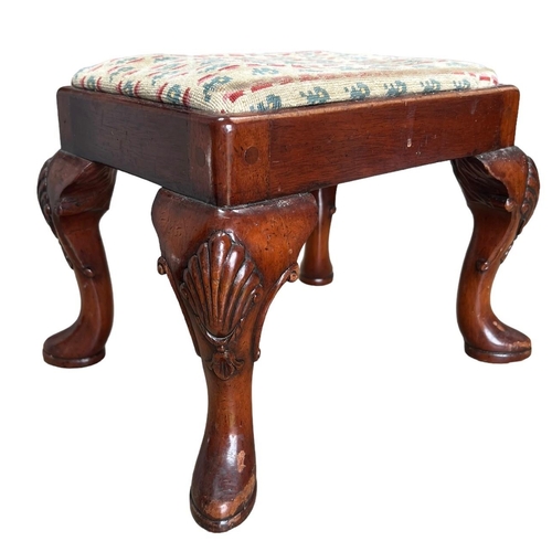 130 - AN 18TH CENTURY GEORGE III DESIGN MINIATURE APPRENTICE PIECE MAHOGANY STOOL
With drop in seat raised... 