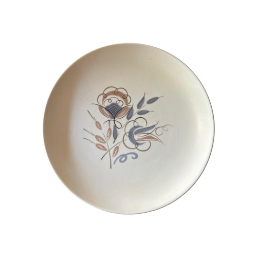 102 - JEAN COCKRAM, 1945-1957. A 20TH CENTURY HAND DECORATED POOLE POTTERY CHARGER, SHAPE 920. TOGETHER WI... 