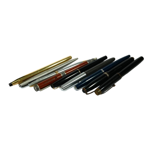 10A - A COLLECTION OF NINE VINTAGE FOUNTAIN PENS
To include a Platignum 14ct gold nib fountain pen, cross ... 