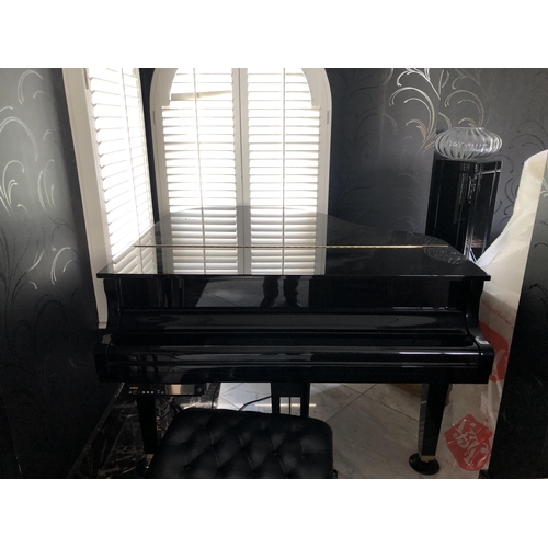 525 - CATALOGUE AMENDMENT: YAMAHA DISKLAVIER GB1/K BABY GRAND PIANO
Black lacquered case, with leather uph... 