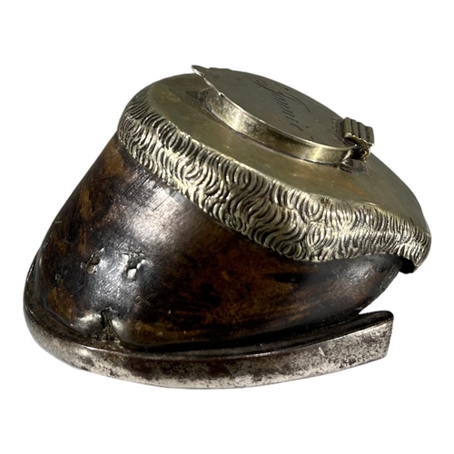 81 - A VICTORIAN HORSE HOOF AND SILVER PLATED INKWELL AND MATCH STRIKE HOLDER
Both having chased and engr... 