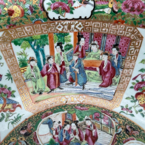 139 - A LARGE EARLY 19TH CENTURY CHINESE CANTON FAMILLE ROSE BOWL
Circular form having multiples panels sh... 