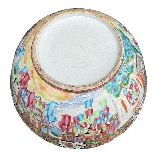 139 - A LARGE EARLY 19TH CENTURY CHINESE CANTON FAMILLE ROSE BOWL
Circular form having multiples panels sh... 