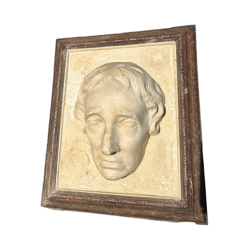 276A - A PAIR OF 19TH CENTURY VICTORIAN PLASTER PLAQUES SHOWING THE PORTRAITS OF WILLIAM SHAKESPEARE AND DA... 