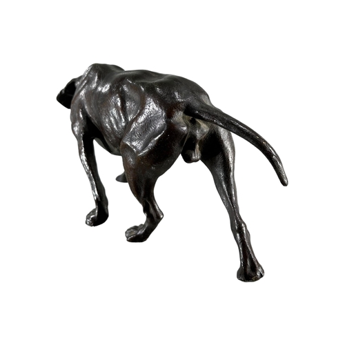 182 - A LATE 19TH/EARLY 20TH CENTURY (POSSIBLY FRENCH) PATINATED BRONZED SPELTER SCULPTURE OF A HOUND. (h ... 