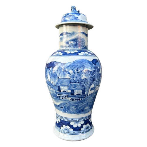 157 - A LARGE 18TH CENTURY CHINESE QING DYNASTY BLUE AND WHITE BALUSTER VASE WITH LID, PROBABLY KANGXI OR ... 