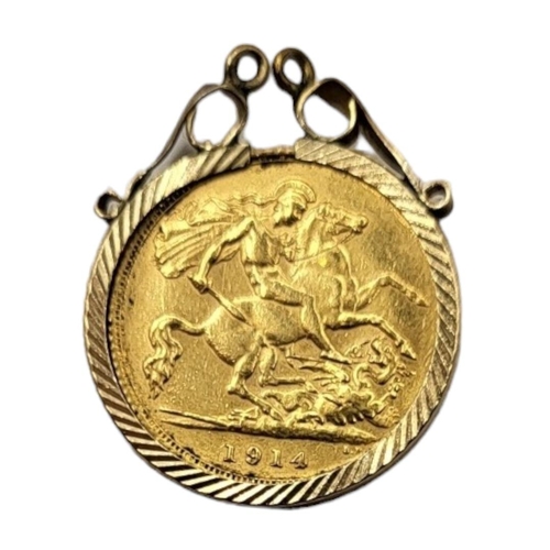 4 - 22CT GOLD GEORGE V HALF SOVEREIGN, DATED 1914, HOUSED IN A 9CT GOLD PENDANT MOUNT.
(27mm x 22mm, gro... 