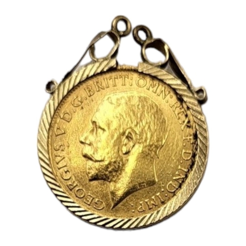 4 - 22CT GOLD GEORGE V HALF SOVEREIGN, DATED 1914, HOUSED IN A 9CT GOLD PENDANT MOUNT.
(27mm x 22mm, gro... 