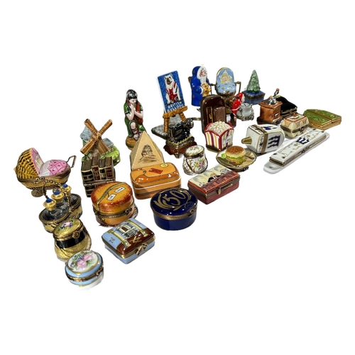 142 - LIMOGES, FRANCE, A COLLECTION OF THIRTY ‘PEINT MAIN’ TRINKET BOXES, TO INCLUDE NOVELTY EXAMPLES
Comp... 