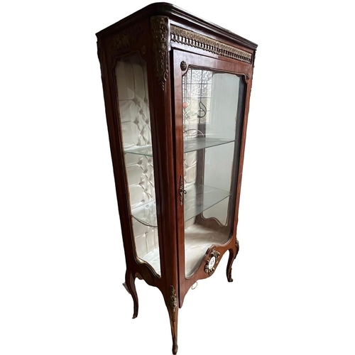 208 - WITHDRAWN
A FRENCH LOUIS XVI DESIGN MAHOGANY AND GILT METAL MOUNTED VITRINE/DISPLAY CABINET.

N.B. o... 