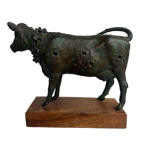 238 - FRANK ROPER, M.B.E., BRITISH, 1914 - 2000, BRONZE SCULPTURE OF A COW
Raised on a plinth base.
(h 14c... 