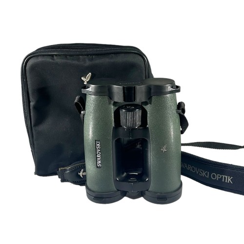 166 - AUSTRIAN SWAROVSKI OPTIK EL10 x 42 BINOCULARS AND PROTECTIVE POUCH.
(16.2cm x 13.7cm)